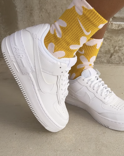 17 Trendy Sneakers for Women To Add Your Wardrobe in 2023