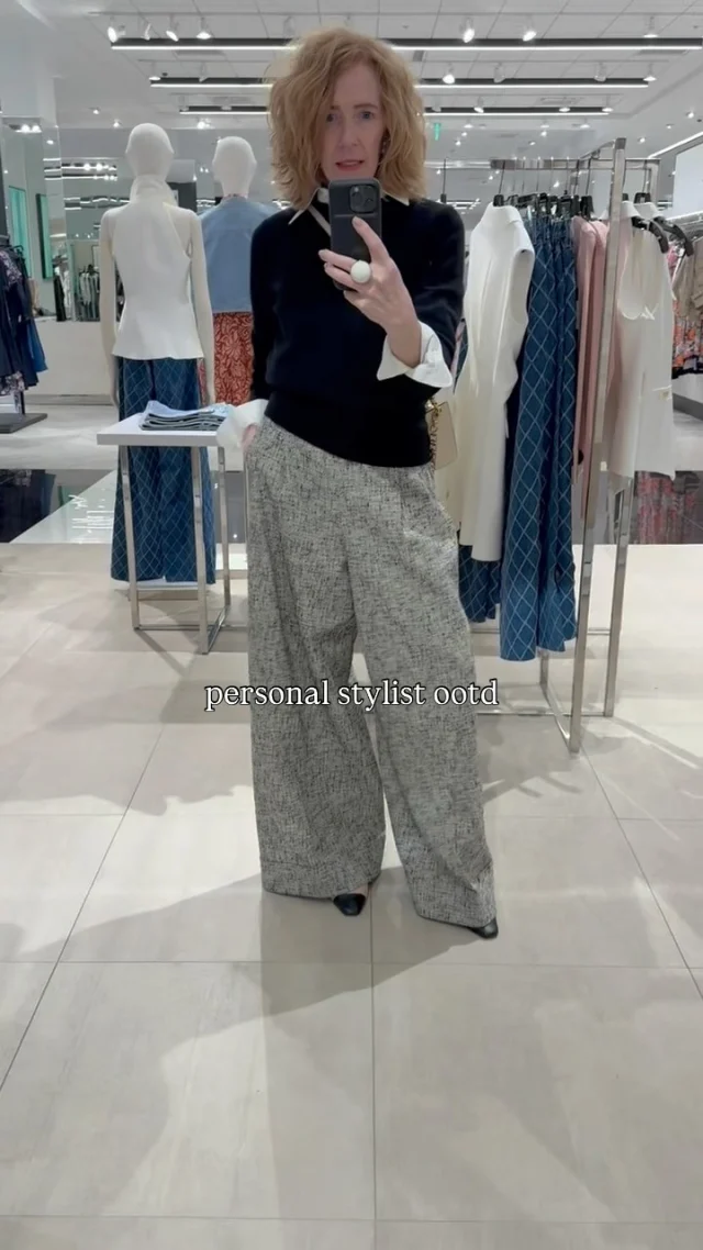 Personal Stylist #ootd | Yesterday’s shop channeling Chanel’s classic French chic styling with these incredible boucle trousers and white shirt by @lafayette148ny 
.
.
Tags: Los Angeles Personal Stylist, wardrobe stylist, outfit ideas, women’s work outfit, workwear, spring outfit ideas #springoutfits #springoutfitideas #chicstyling #chicstyle #lafayette148 #personalstylist #wardrobestylist #outfitideas #outfitideas4you #workoutfits #officeoutfit #womenswear